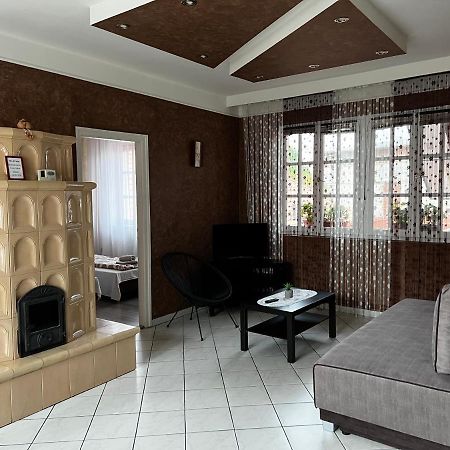 Origo Vendeghaz 2 Apartment Sarospatak Bagian luar foto