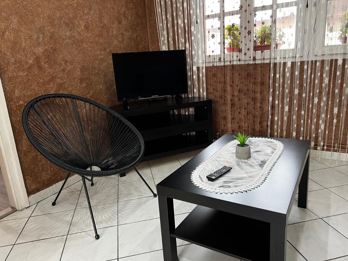Origo Vendeghaz 2 Apartment Sarospatak Bagian luar foto