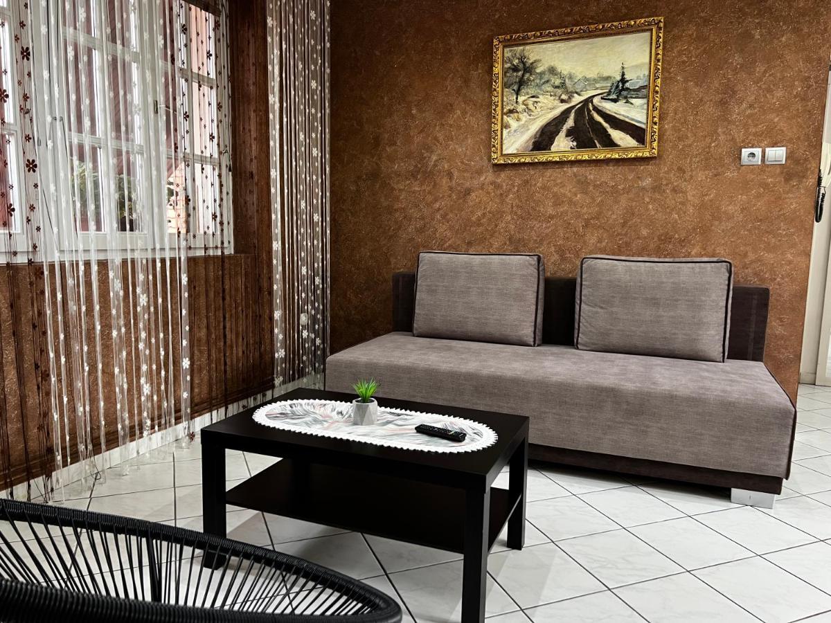 Origo Vendeghaz 2 Apartment Sarospatak Bagian luar foto