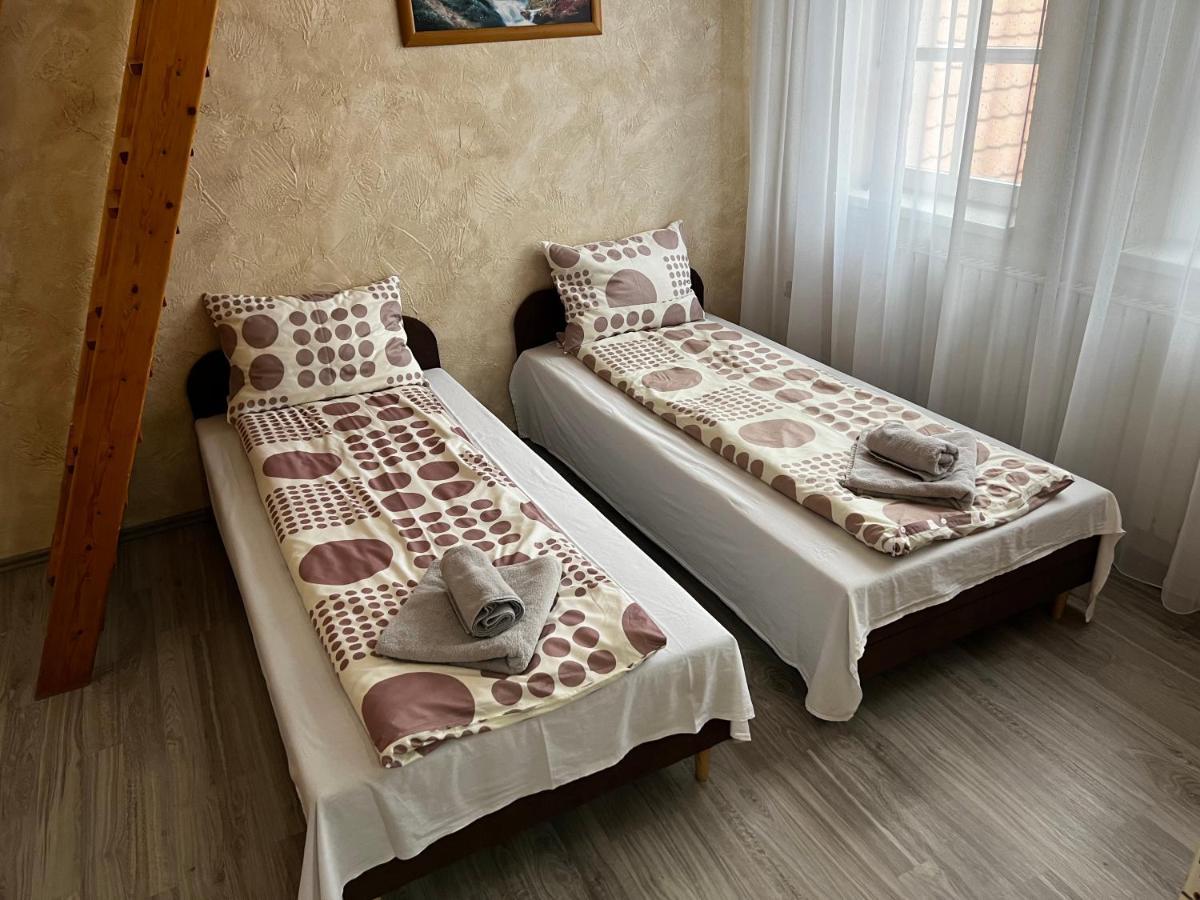 Origo Vendeghaz 2 Apartment Sarospatak Bagian luar foto